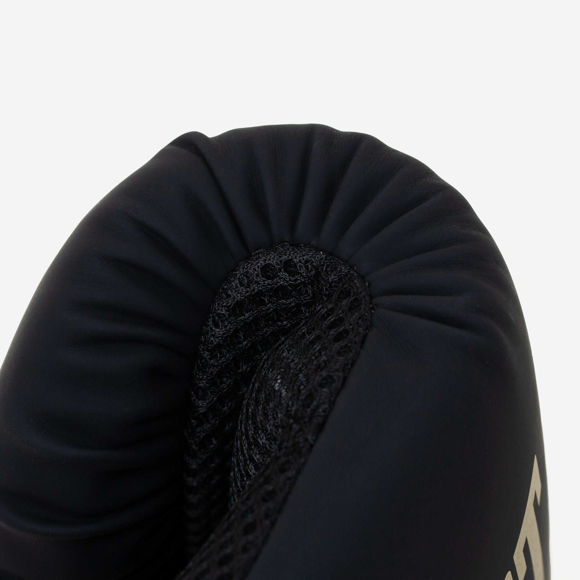 80lb Elite Heavy Punching Bag. Glove and Wrap Bundle - Image 15